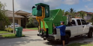 Residential Trash Bin Cleaning